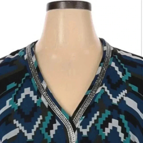 Lane Bryant V Neck 3/4 Sleeve Blouse 14/16 - Picture 2 of 4